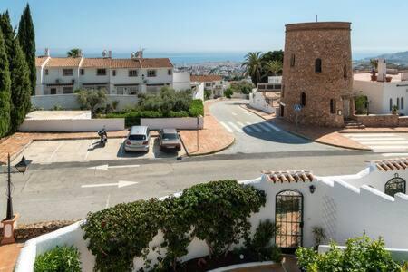 Hermosa Casa Con Terraza E Increibles Vistas Al Mar Y La Montana Nerja Exterior foto